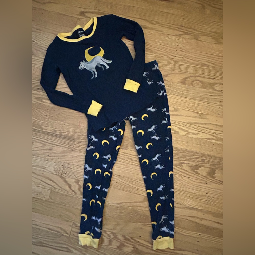 Leveret kids pajamas, size 10